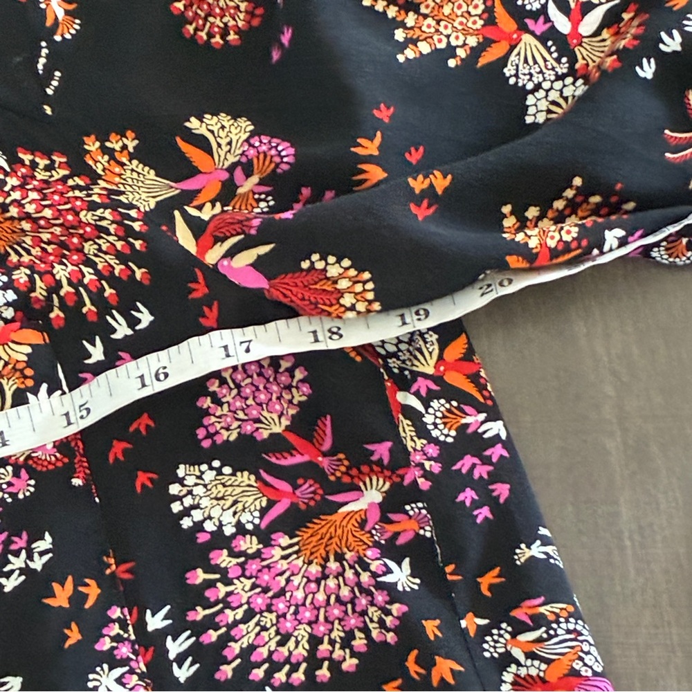 Anthropologie 28 of 52 Conversations Whimsical Bird and Floral Top - Size 6 - Picture 12 of 16